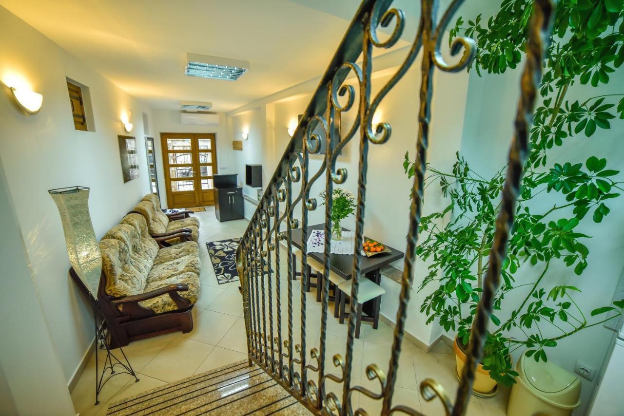 Hostel Sinj Extérieur photo
